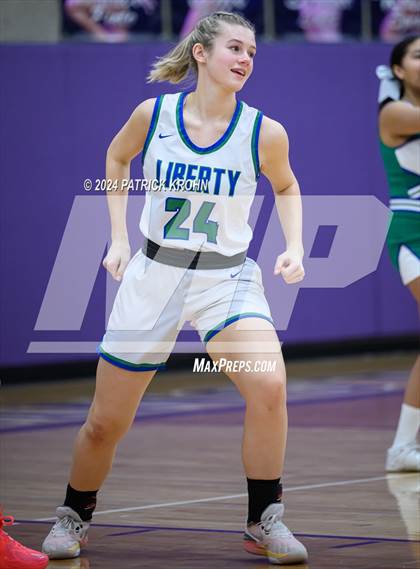 Thumbnail 1 in Juanita vs Liberty photogallery.