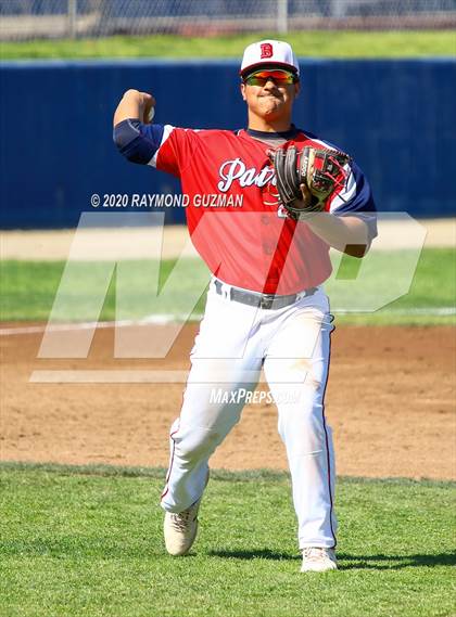 Thumbnail 2 in Beyer @ Tulare Western photogallery.