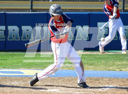 Thumbnail 2 in Beyer @ Tulare Western photogallery.