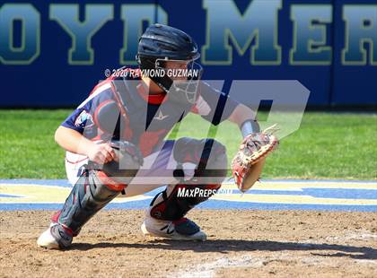 Thumbnail 2 in Beyer @ Tulare Western photogallery.