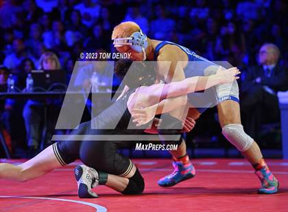Thumbnail 1 in UIL 6A State Championships 138 lb Finals photogallery.