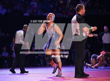 Thumbnail 1 in UIL 6A State Championships 138 lb Finals photogallery.