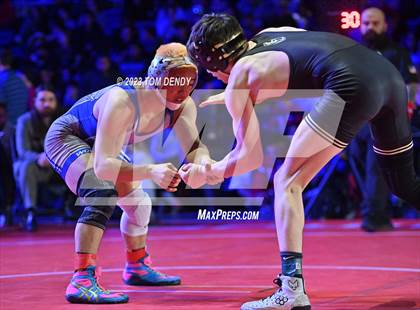 Thumbnail 1 in UIL 6A State Championships 138 lb Finals photogallery.