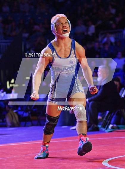 Thumbnail 3 in UIL 6A State Championships 138 lb Finals photogallery.
