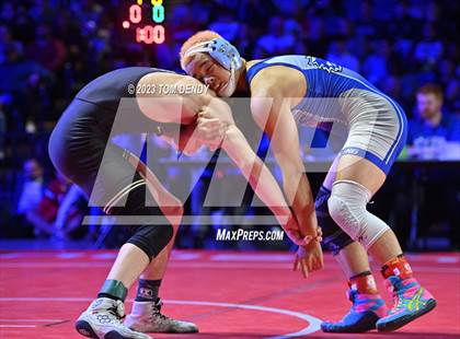 Thumbnail 1 in UIL 6A State Championships 138 lb Finals photogallery.