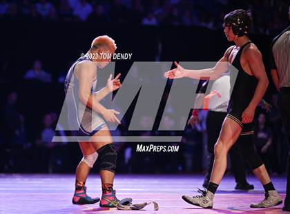 Thumbnail 2 in UIL 6A State Championships 138 lb Finals photogallery.
