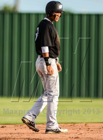 Thumbnail 1 in Whitehouse Vs Liberty (UIL 4A Regional Final) photogallery.