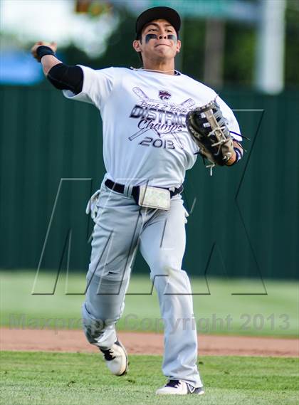 Thumbnail 2 in Whitehouse Vs Liberty (UIL 4A Regional Final) photogallery.