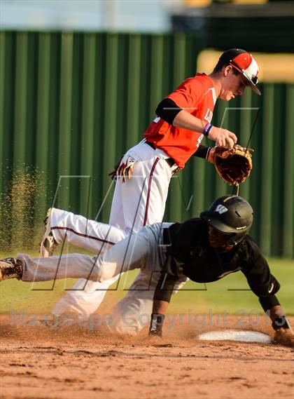 Thumbnail 1 in Whitehouse Vs Liberty (UIL 4A Regional Final) photogallery.