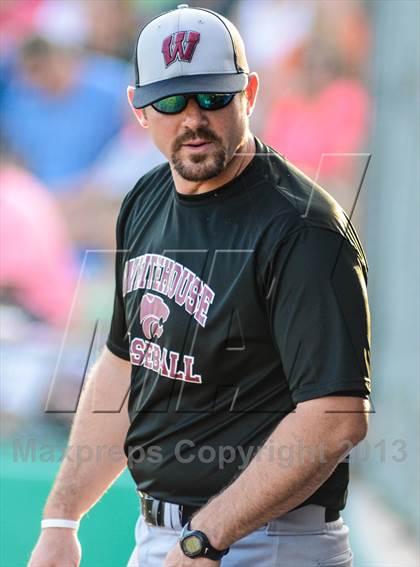 Thumbnail 2 in Whitehouse Vs Liberty (UIL 4A Regional Final) photogallery.