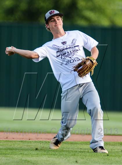 Thumbnail 2 in Whitehouse Vs Liberty (UIL 4A Regional Final) photogallery.