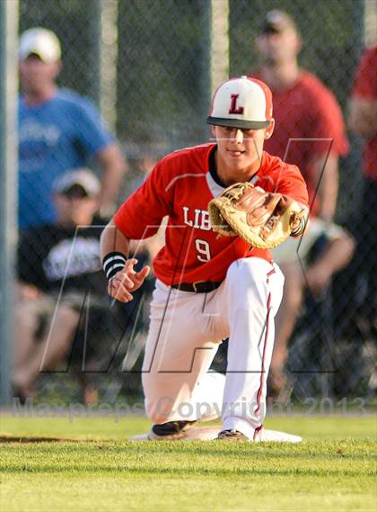 Thumbnail 3 in Whitehouse Vs Liberty (UIL 4A Regional Final) photogallery.