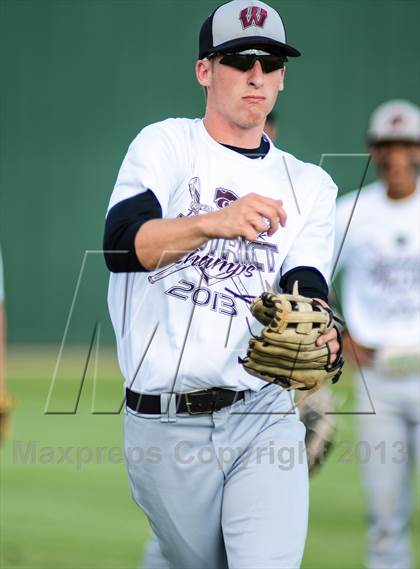 Thumbnail 1 in Whitehouse Vs Liberty (UIL 4A Regional Final) photogallery.