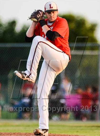 Thumbnail 2 in Whitehouse Vs Liberty (UIL 4A Regional Final) photogallery.