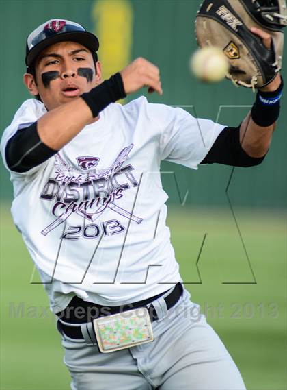 Thumbnail 2 in Whitehouse Vs Liberty (UIL 4A Regional Final) photogallery.