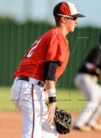 Thumbnail 2 in Whitehouse Vs Liberty (UIL 4A Regional Final) photogallery.