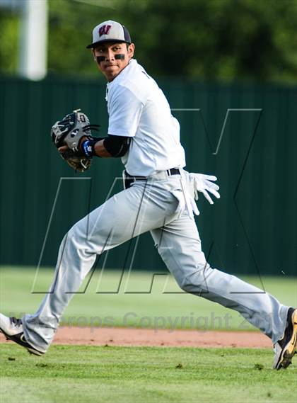 Thumbnail 2 in Whitehouse Vs Liberty (UIL 4A Regional Final) photogallery.