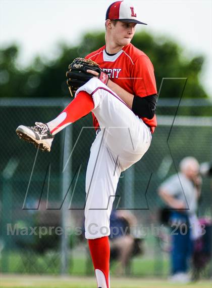 Thumbnail 3 in Whitehouse Vs Liberty (UIL 4A Regional Final) photogallery.