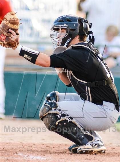 Thumbnail 3 in Whitehouse Vs Liberty (UIL 4A Regional Final) photogallery.