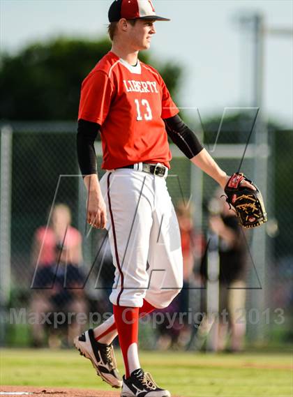 Thumbnail 2 in Whitehouse Vs Liberty (UIL 4A Regional Final) photogallery.