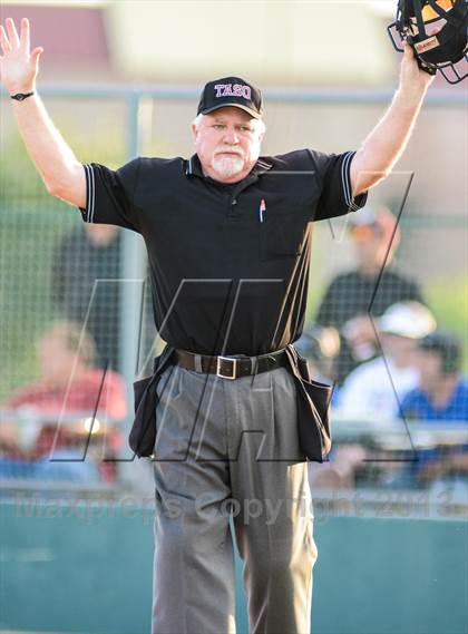Thumbnail 1 in Whitehouse Vs Liberty (UIL 4A Regional Final) photogallery.