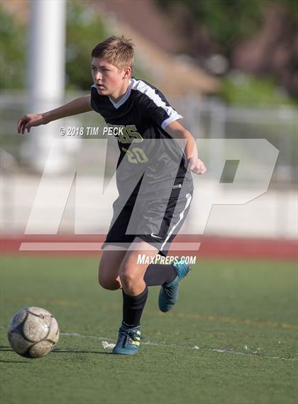 Thumbnail 1 in Canyon @ El Modena photogallery.