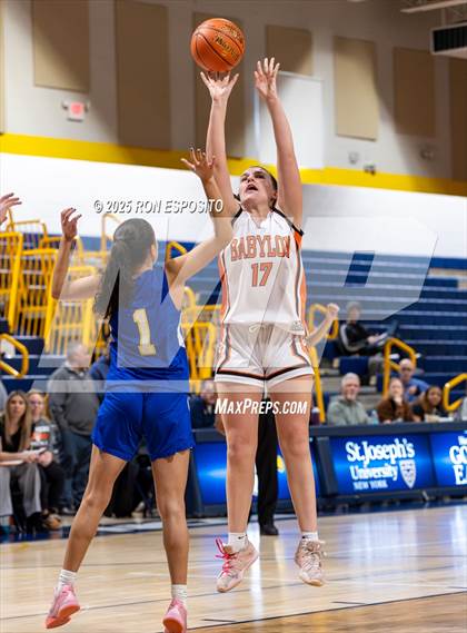 Thumbnail 1 in Babylon vs Mattituck (NYSPHSAA. Section XI Class B Championship) photogallery.