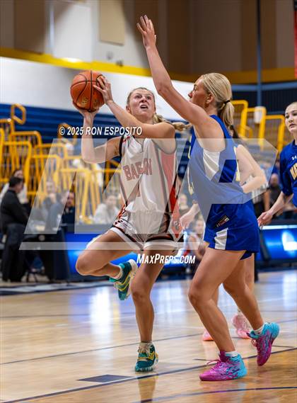 Thumbnail 3 in Babylon vs Mattituck (NYSPHSAA. Section XI Class B Championship) photogallery.