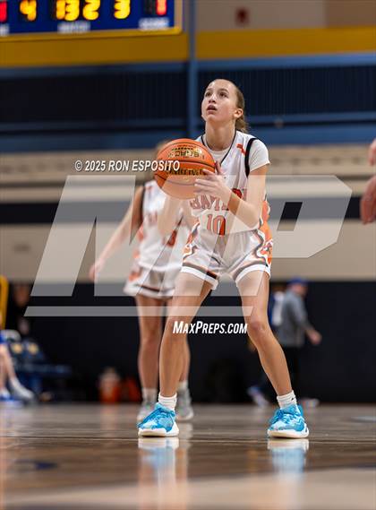 Thumbnail 2 in Babylon vs Mattituck (NYSPHSAA. Section XI Class B Championship) photogallery.