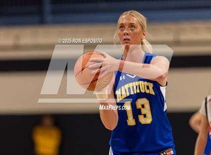 Thumbnail 1 in Babylon vs Mattituck (NYSPHSAA. Section XI Class B Championship) photogallery.
