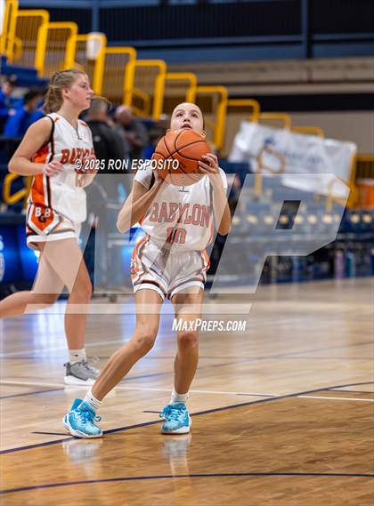 Thumbnail 3 in Babylon vs Mattituck (NYSPHSAA. Section XI Class B Championship) photogallery.