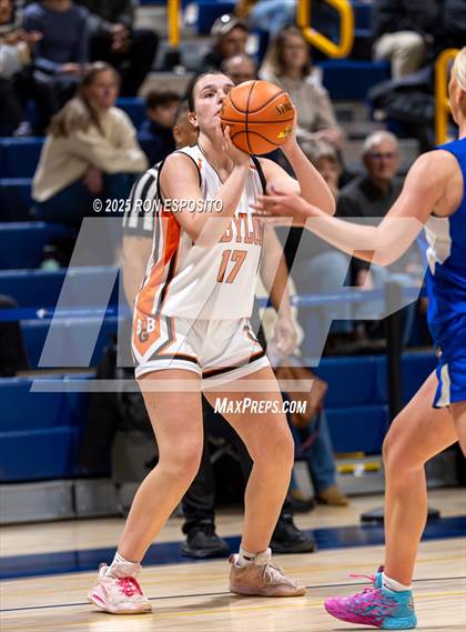 Thumbnail 1 in Babylon vs Mattituck (NYSPHSAA. Section XI Class B Championship) photogallery.
