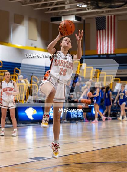 Thumbnail 1 in Babylon vs Mattituck (NYSPHSAA. Section XI Class B Championship) photogallery.