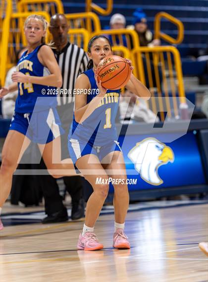 Thumbnail 3 in Babylon vs Mattituck (NYSPHSAA. Section XI Class B Championship) photogallery.