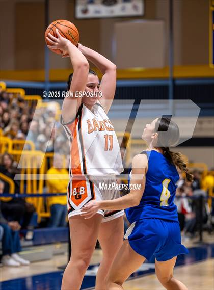 Thumbnail 3 in Babylon vs Mattituck (NYSPHSAA. Section XI Class B Championship) photogallery.