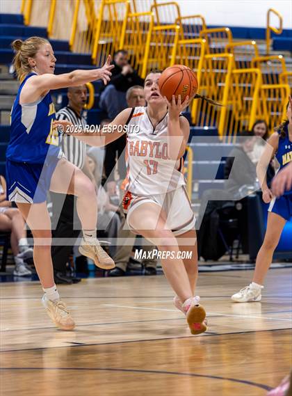 Thumbnail 3 in Babylon vs Mattituck (NYSPHSAA. Section XI Class B Championship) photogallery.