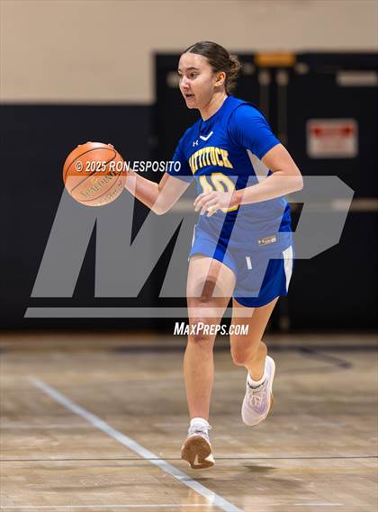 Thumbnail 2 in Babylon vs Mattituck (NYSPHSAA. Section XI Class B Championship) photogallery.