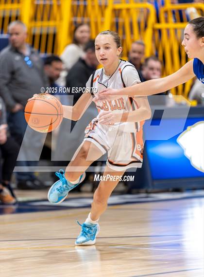 Thumbnail 1 in Babylon vs Mattituck (NYSPHSAA. Section XI Class B Championship) photogallery.