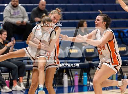 Thumbnail 2 in Babylon vs Mattituck (NYSPHSAA. Section XI Class B Championship) photogallery.