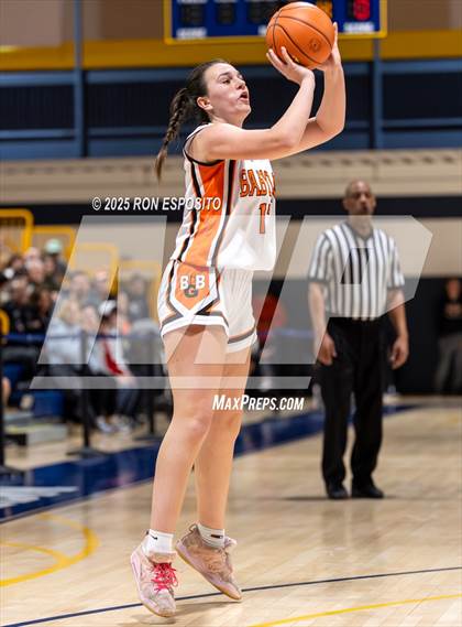 Thumbnail 1 in Babylon vs Mattituck (NYSPHSAA. Section XI Class B Championship) photogallery.