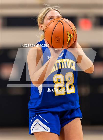 Thumbnail 2 in Babylon vs Mattituck (NYSPHSAA. Section XI Class B Championship) photogallery.