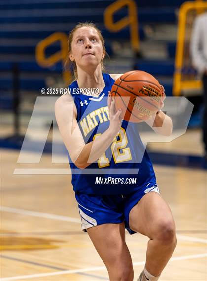 Thumbnail 3 in Babylon vs Mattituck (NYSPHSAA. Section XI Class B Championship) photogallery.