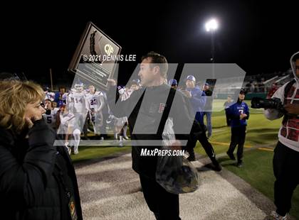 Thumbnail 2 in Folsom @ De La Salle (CIF State Northern Regional D1-AA Final) photogallery.