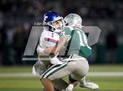Thumbnail 3 in Folsom @ De La Salle (CIF State Northern Regional D1-AA Final) photogallery.