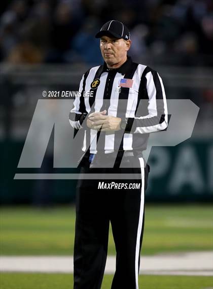 Thumbnail 3 in Folsom @ De La Salle (CIF State Northern Regional D1-AA Final) photogallery.