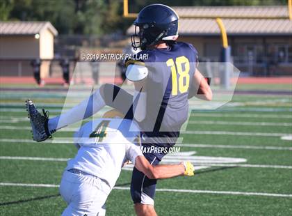 Thumbnail 2 in JV: Bishop Manogue @ Oak Ridge photogallery.