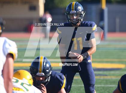 Thumbnail 3 in JV: Bishop Manogue @ Oak Ridge photogallery.