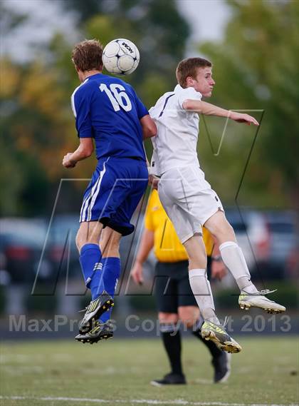 Thumbnail 2 in Eureka vs Washburn Rural (Gateway City Soccer Classic) photogallery.