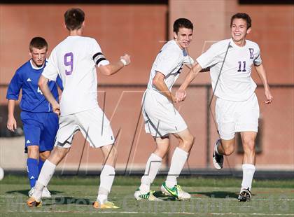 Thumbnail 3 in Eureka vs Washburn Rural (Gateway City Soccer Classic) photogallery.