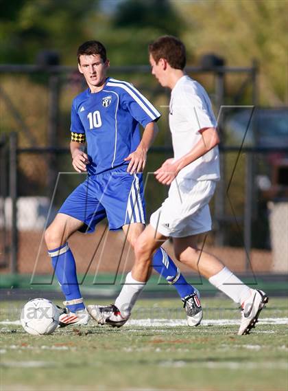 Thumbnail 3 in Eureka vs Washburn Rural (Gateway City Soccer Classic) photogallery.